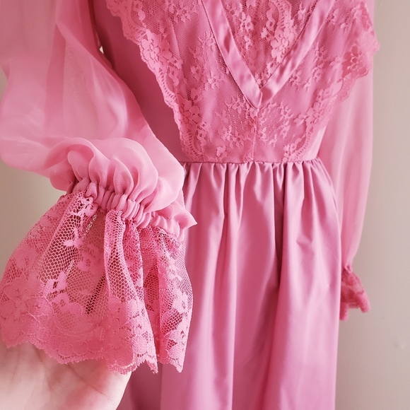 70s Vintage Pink Formal Gown With Long Chiffon Sleeves - Picture 6 of 10